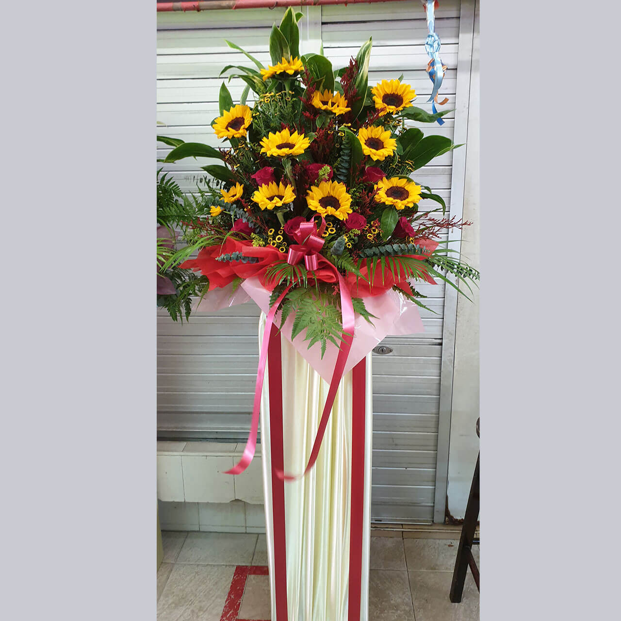 Sunflowers & Orchids – Flower Delivery | Unique Florist | Online Florist